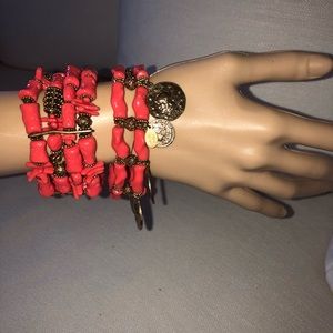 Set of stretch coral resin bracelet